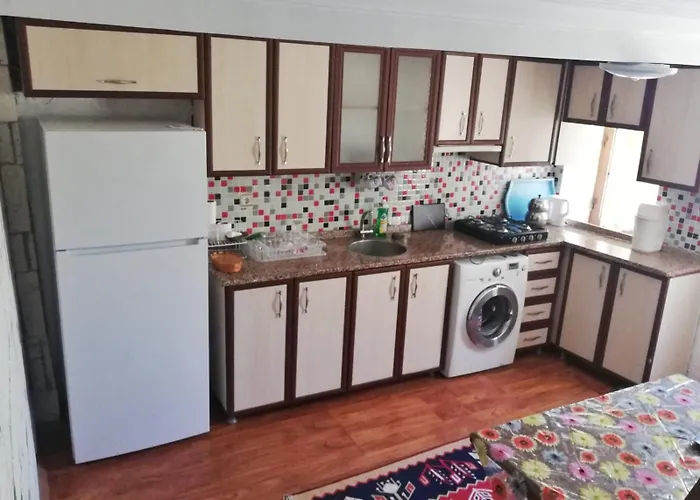 çarşıda Müstakil Ev * Çeşme